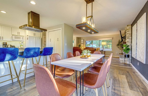 Mount Vernon House | Mount Vernon Home w/Private Hot Tub