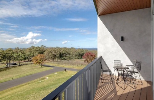 Mount View Apartment | Mount View Estate The Oak Studio No. 9