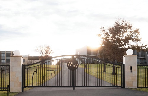 Mount View Apartment | Mount View Estate The Oak Studio No. 9