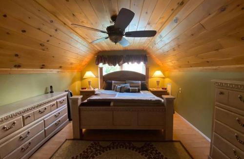 Johnsburg House | Mountain Adventure Ski Chalet near Gore