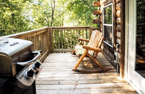 Mid America Cabin | Mountain Air Treehouse - Starlight Haven