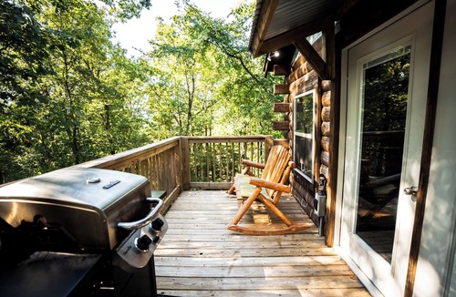 Mid America Cabin | Mountain Air Treehouse - Starlight Haven