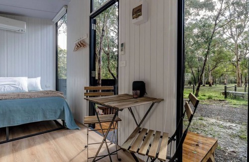 Castella House | Mountain Ash Cabin Su