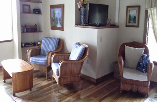 Eden Roc House | Mountain Breeze