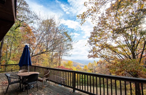 Stanardsville Cabin | Mountain cabin by Shenandoah National Park