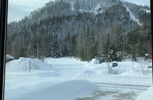 Hyak Cabin | Mountain Cabin