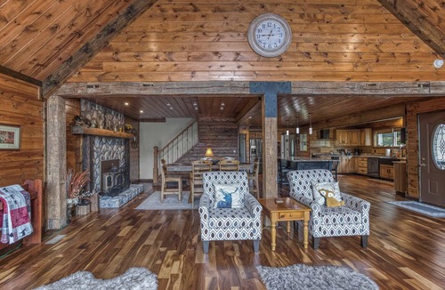 Terra Alta Cabin | Mountain cabin w/deck & lake access