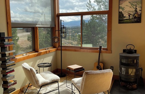 Granby Ski Chalet | Mountain Chalet in heart of Grand County, Hot Tub, Dogs welcome, Child Friendly