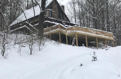 Carroll Valley Ski Chalet | Mountain Chalet in Private Rural Environment