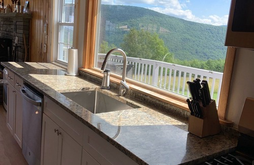 Fleischmanns Ski Chalet | Mountain Chalet with Breathtaking Panoramic Views