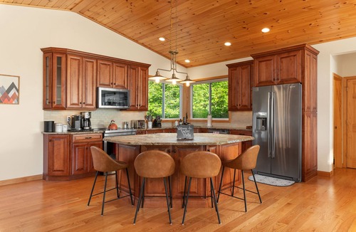 Jackson Ski Chalet | Mountain Chalet with Stunning Views & Private Hot Tub