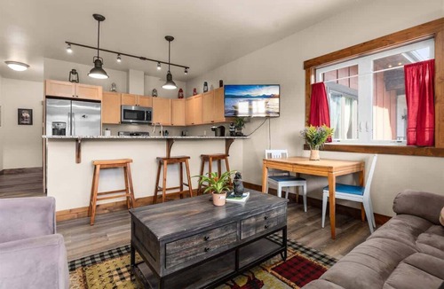 Columbia Falls Condo | Mountain Condo in the Heart of Columbia Falls! Pri