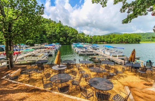 Marble Hill Condo | Mountain Condo w/Deck & Fireplace