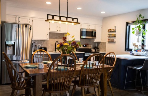 East Jewett Apartment | Mountain Condo w Modern CabinStyle @Hunter&Windham