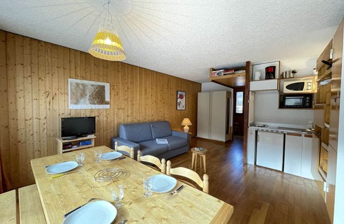Chantemerle Apartment | Mountain corner studio for 4, Chantemerle - Private parking