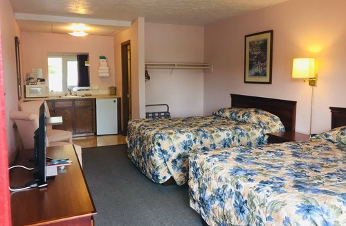 Branson West Hotel | Mountain Country Inn