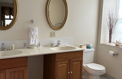 Mount Holly Springs Hotel | Mountain Creek Tavern
