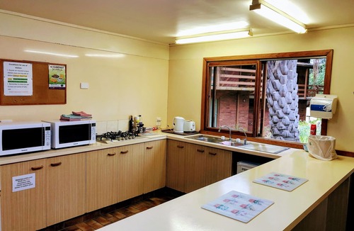 Tawonga Hotel | Mountain Creek Motel
