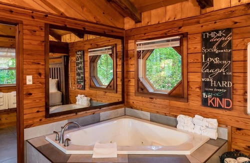 Ponca Condo | Mountain Ecstasy - Romantic Cabin w/Beautiful View