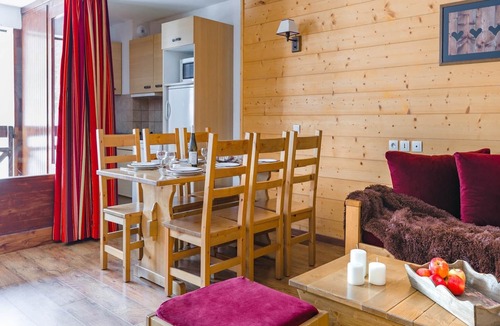 Brides-les-Bains Apartment | Mountain Escape with Pool