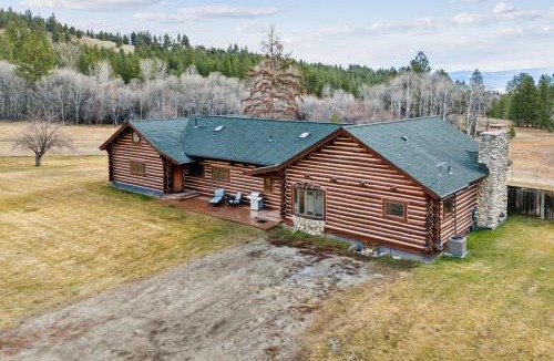 Victor House | Mountain Escape Lodge