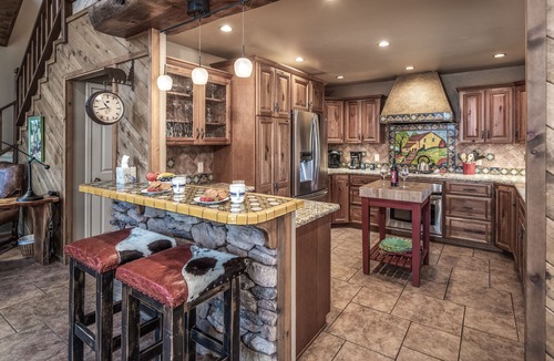 Alto House | "Mountain Escape," Our cozy mountain home, Quiet Neighborhood