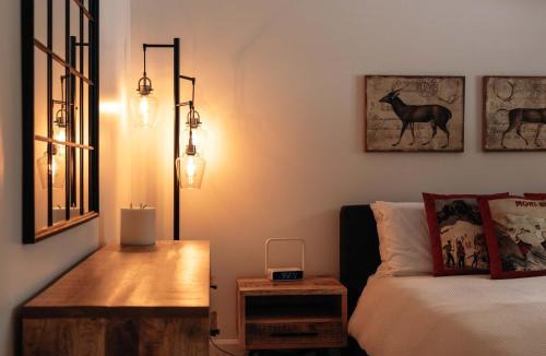 Saint-Faustin-Lac-Carre Apartment | Mountain Escape Ski-In Ski-Out Laurentians