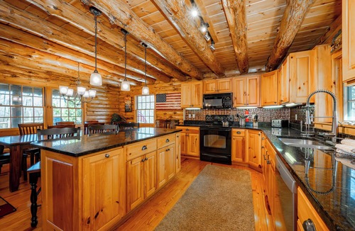 Mountainside House | Mountain Escape w/Fire Pit, Pool Table & Hot Tub!