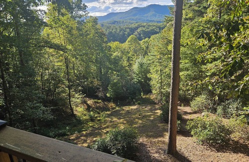 Murphy Cabin | Mountain escape with breathtaking views! 15 Min to 2 Whitewater Rafting Rivers!