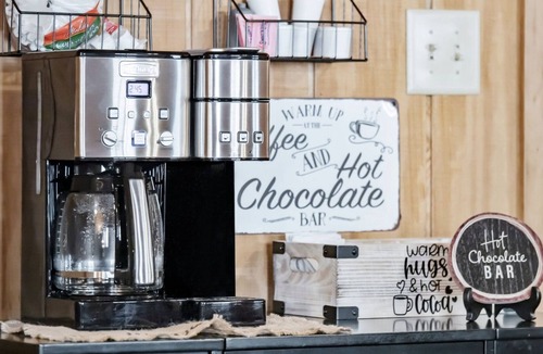 Cleveland Cabin | Mountain escape with hot tub