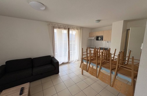 Arreau Apartment | Mountain-facing apartment - close to town center