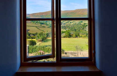 Crickhowell Cottage | Mountain Farm Cottage