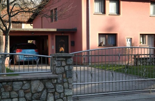 Delnice Apartment | Mountain Flower Apartment - Three Bedroom Apartment With Terrace