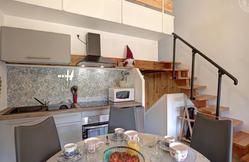Chalmazel-Jeansagniere Apartment | Mountain triplex with sauna and balcony in Chalmazel