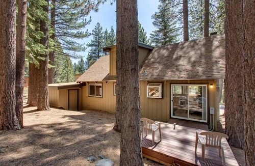 Country Club Estates Ski Chalet | Mountain Gateway | Private Deck | Trail Access