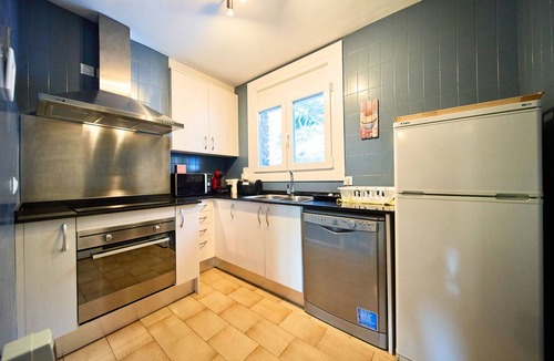 Arinsal Apartment | Mountain Gem: Duplex w Views Near the Slopes