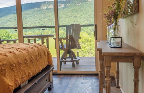 Wildwood House | Mountain Getaway | 2 Luxury Cabins