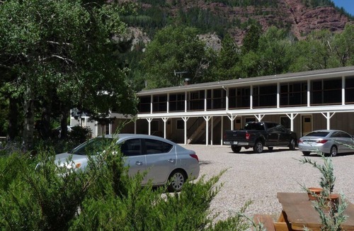 Redstone Condo | Mountain Getaway Located on the Crystal River in Downtown Redstone