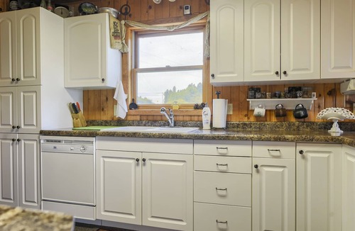 Lead House | Mountain getaway. Located on 7 acres at 6,500 foot elevation. Elk, deer, Turkeyn