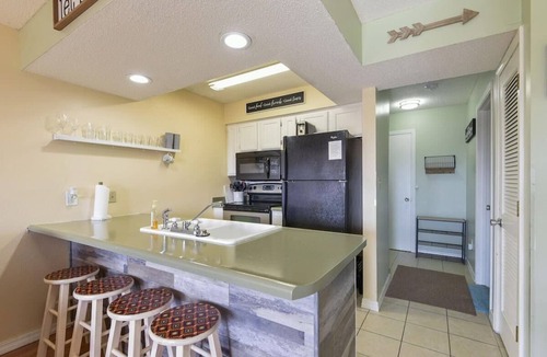 Notch Estates Condo | Mountain Getaway- Outdoor Pool! Hiking Trails!