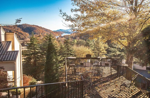 Lake Lure Condo | Mountain Getaway | Pools, Trails & More!