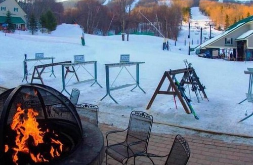 Hancock Apartment | Mountain Getaway Suite Ski OnOff Jiminy Peak - Fully Redone Decor