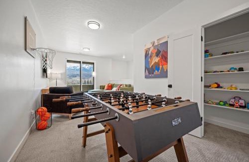 Mountain Green House | Mountain Green Snowbasin Getaway R5049Ski Retreat
