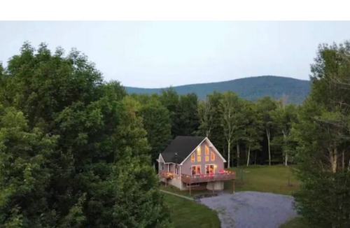 Denver House | Mountain Hideaway in Roxbury, NY