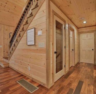 Mineral Bluff House | Mountain Hideaway with Hot Tub & Fire Pit