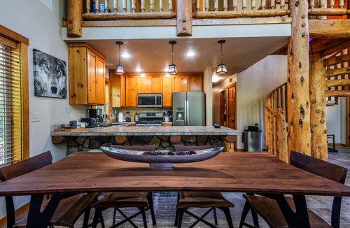 Klamath Falls Cabin | Mountain Home Cabin Retreat near Lake of the Woods and Crater Lake
