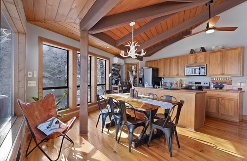 Beech Mountain Cabin | Mountain Home Next to Ski Slopes