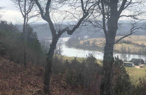 Cotter House | Mountain Home overlooking the valley/White River