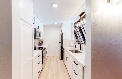 Kings Beach Condo | Mountain Home w/Gas Fireplace, Fast WiFi, Balcony, Shared Pool, Tennis