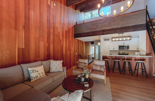 Kings Beach Condo | Mountain Home with Gas Fireplace, Fast WiFi, Balcony, Shared Pool, Tennis